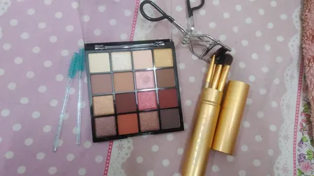 پالت سایه چشم دودو گرل شماره 01