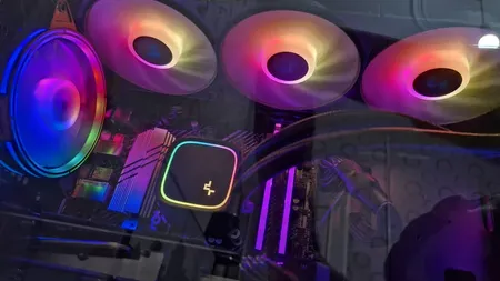 سیستم خنک کننده آبی دیپ کول مدل LE720