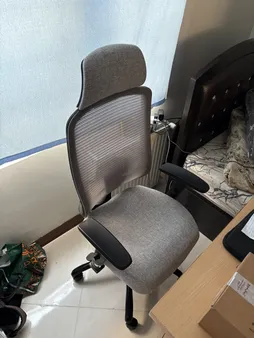 صندلی مدیریتی کادی نو مدل پشت توری VIP