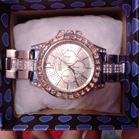 ساعت مچی عقربه ای ویفان مدل فول نگین کد n11