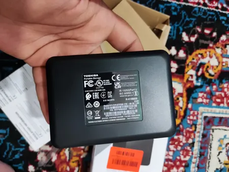 هارد اکسترنال توشیبا مدل Canvio Ready ظرفیت دو ترابایت دارای رابط USB Type-A 3.0