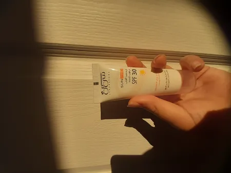 کرم ضدآفتاب و مرطوب‌کننده سی گل مدل Sunpro، حجم 40 میلی‌لیتر