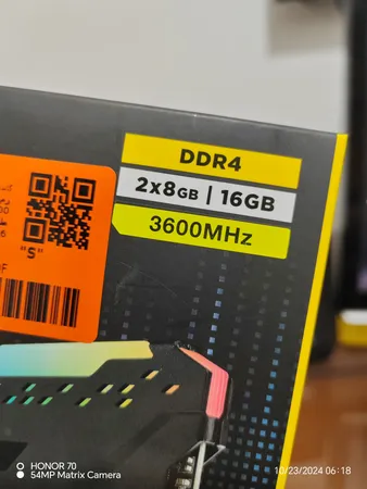رم دسکتاپ DDR4 دو کاناله 3600 مگاهرتز CL18 کورسیر مدل VENGEANCE RGB PRO ظرفیت 16 گیگابایت