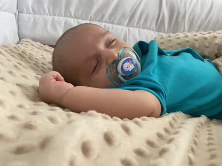 پستانک ارتودنسی بیبی لند مدل 484