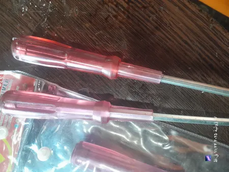 پیچ گوشتی ضربه خور دوسو و چهارسو تات مدل T-T202 بسته 6 عددی