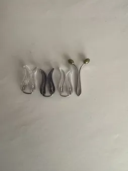 گیره روسری زنانه طرح لاله بسته 3 عددی