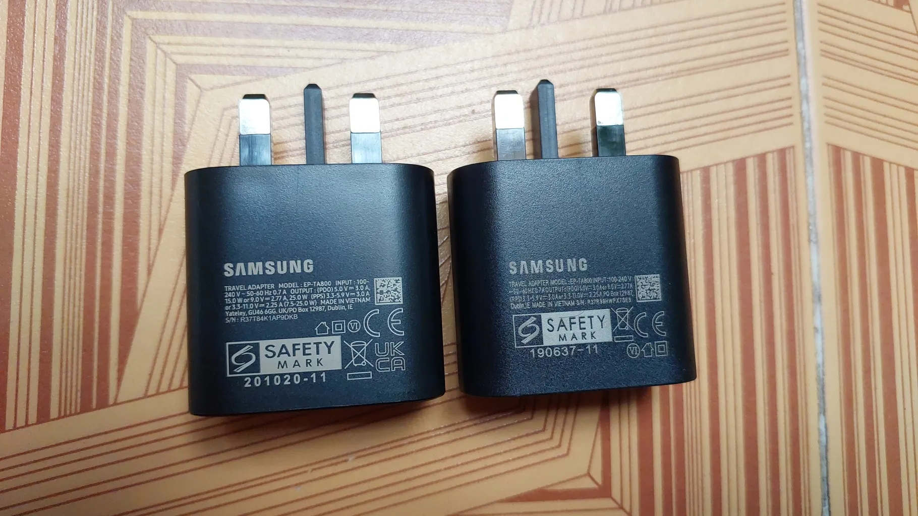 شارژر دیواری 25 وات سامسونگ مدل EP-TA800