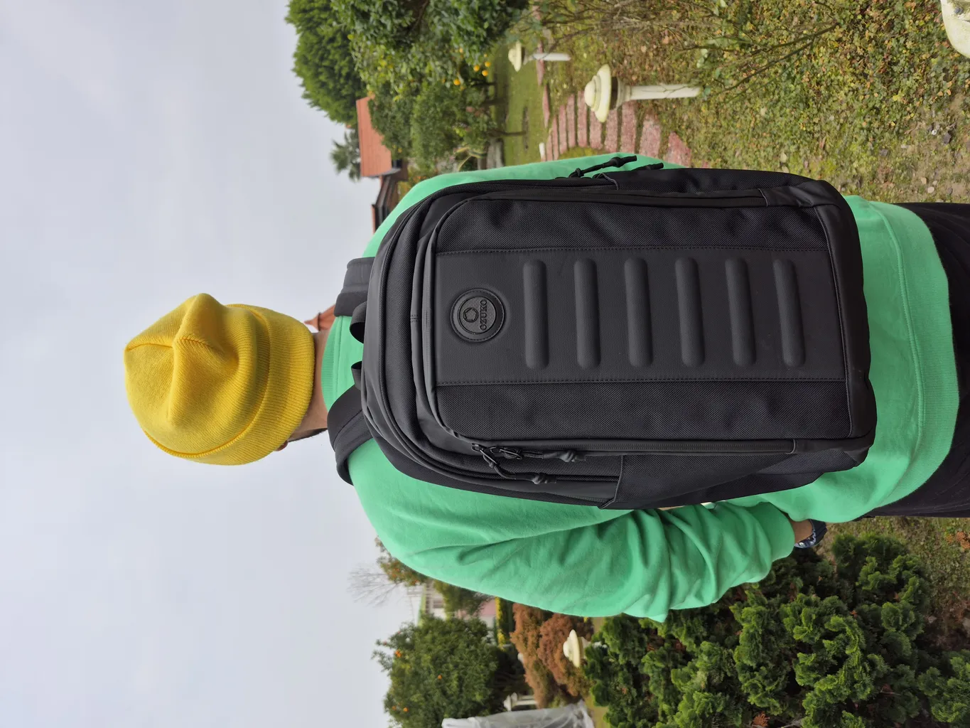 کوله پشتی لپ تاپ ازوکو مدل 9695 مناسب برای لپ تاپ 17 اینچی