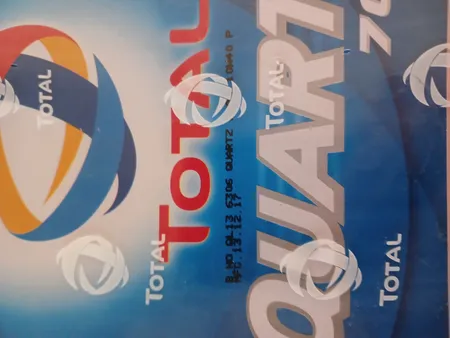 روغن موتور خودرو توتال مدل Quartz 7000 حجم 4 لیتر