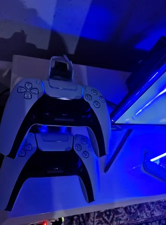 پایه شارژ دسته PS5 دابی مدل TP5-0585S