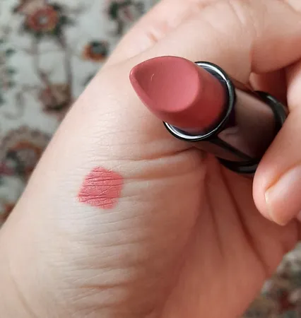 رژلب گلدن رز مدل Velvet شماره 10