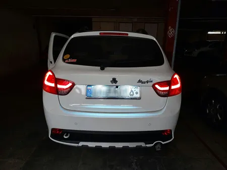 چراغ خطر عقب نورگستر مدل پلاس مناسب برای کوئیک بسته 2 عددی