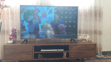 میز تلویزیون مبل مال مدل گلاس