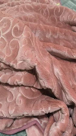 پتو 1 نفر گلبافت مدل 001 سایز 220x160x2 سانتی‌متر