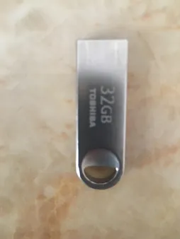 فلش مموری توشیبا مدل TransMemory U401 ظرفیت 32 گیگابایت