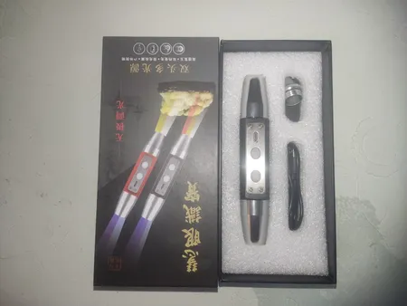 چراغ قوه دستی مدل یووی