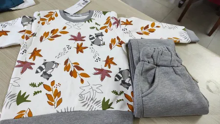 ست سویشرت و شلوار پسرانه فیورلا مدل جنگل پاییزی  33547