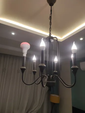 لامپ هوشمند و اسپیکر بلوتوثی مدل led music blub کد HB-61