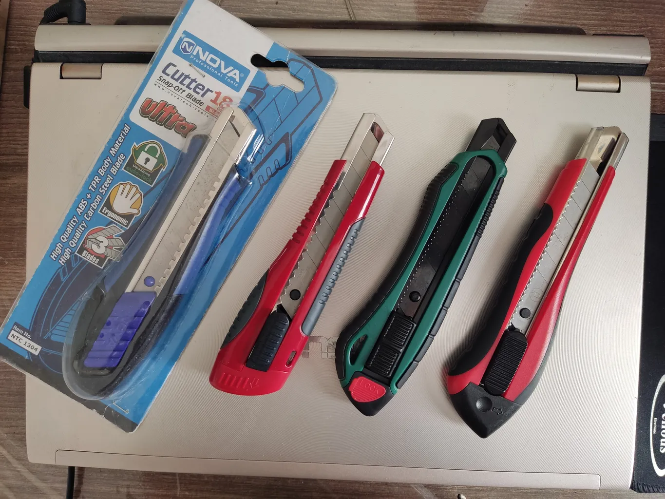 کاتر توسن مدل  TUOSEN 10508