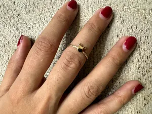 تجریه خرید انگشتر طلا 18 عیار زنانه ناریا مدل H235