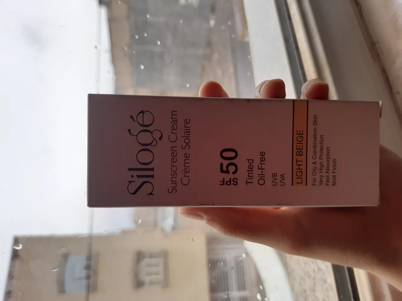 کرم ضد آفتاب سیلوژه مدل 002 حجم 40 میلی لیتر