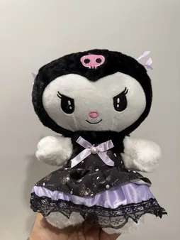 عروسک مدل کرومی پاپیون دار ارتفاع 35 سانتی متر