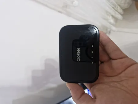 مودم همراه 4G آلکاتل مدل MW12VK CAT12