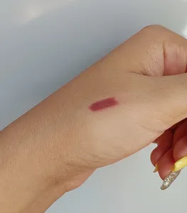 تجریه خرید مداد لب گلدن رز مدل DREAM شماره 533