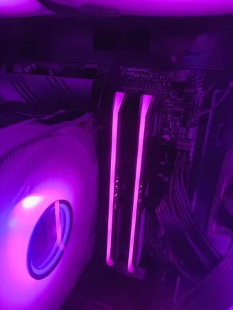 رم دسکتاپ DDR4 دو کاناله 3600 مگاهرتز CL18 نئو فورزا مدل MARS RGB ظرفیت 16 گیگابایت