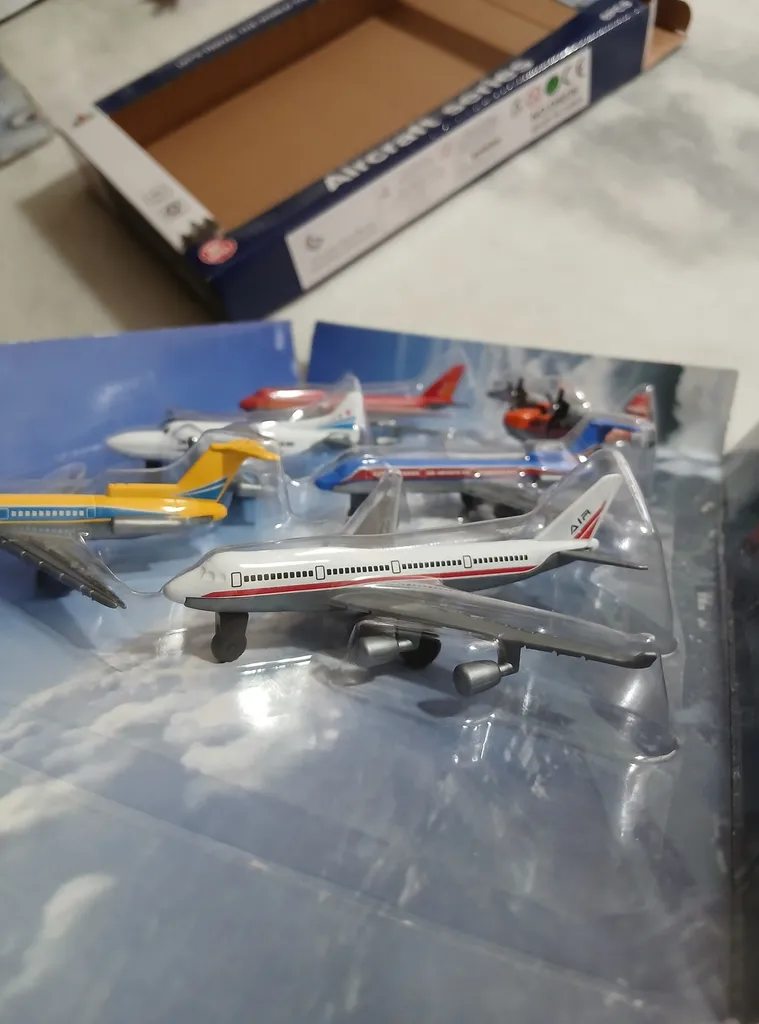 هواپیما بازی مدل مسافربری مجموعه 6 عددی