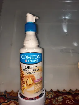 کرم مرطوب‌کننده کامان مدل عسل حجم 400 میلی‌لیتر