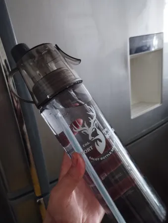 قمقمه سالوت مدل اسپری دار گنجایش 0.6 لیتر