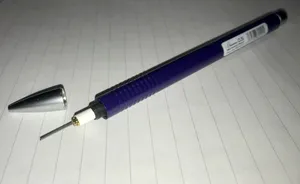 تجریه خرید مداد نوکی 0.5 میلی متری سی .کلاس مدل chairman