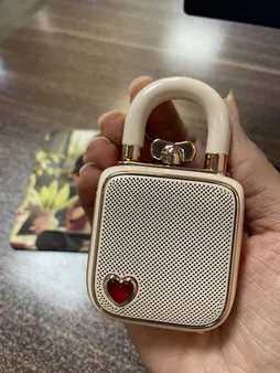 اسپیکر بلوتوثی قابل حمل مدل Love Lock