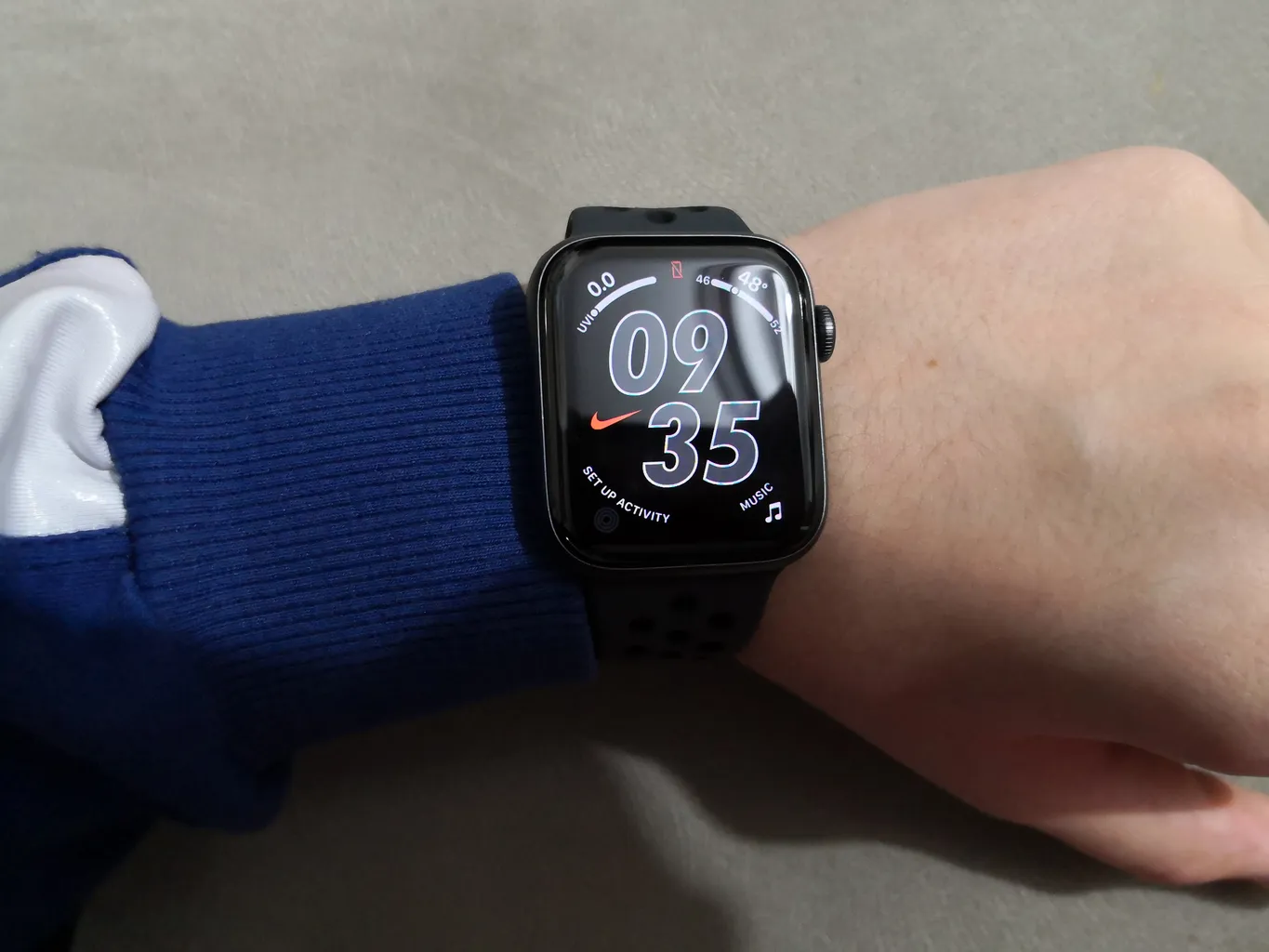 ساعت هوشمند اپل واچ سری 6 مدل 44mm Aluminum Case with Nike Sport silicone Band