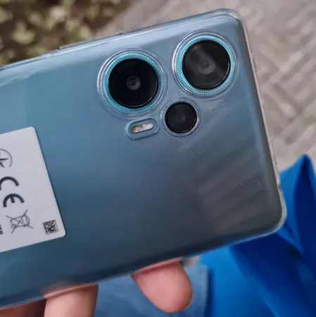 گوشی موبایل شیائومی مدل Poco F5 5G دو سیم کارت ظرفیت 256 گیگابایت و رم 12 گیگابایت - گلوبال