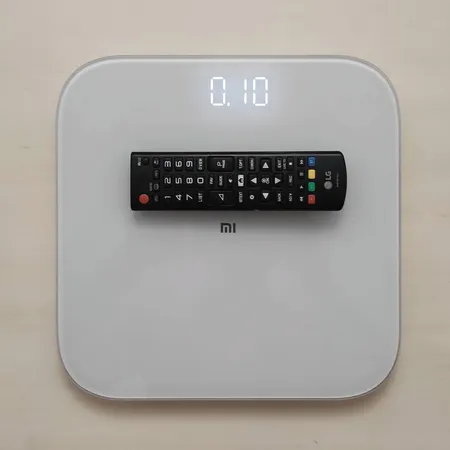 ترازو دیجیتال هوشمند شیائومی مدل Mi Body Scale 2 XMTZC04HM