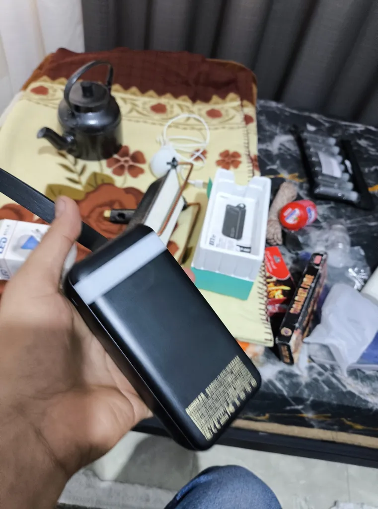 پاوربانک 22.5 وات ریمکس مدل RPP-660 ظرفیت 30000 میلی آمپر ساعت