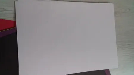 مقوا رنگی کد C4010 سایز 35×25 بسته 40 عددی