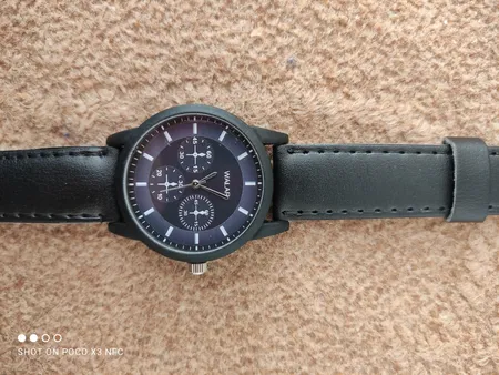 ساعت مچی عقربه ای والار کد LF2894