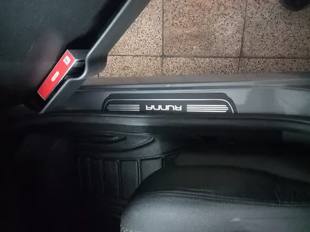 برچسب پارکابی خودرو کد SK044 مناسب برای رانا مجموعه 4 عددی