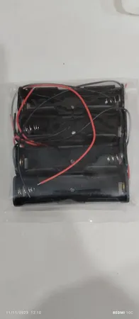 جا باتری لیتیوم مدل 18650 بسته 4 عددی