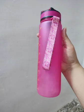 قمقمه مدل ورزشی گنجایش 1 لیتر