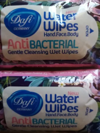 دستمال مرطوب دافی مدل Anti Bacterial n بسته 2 عددی