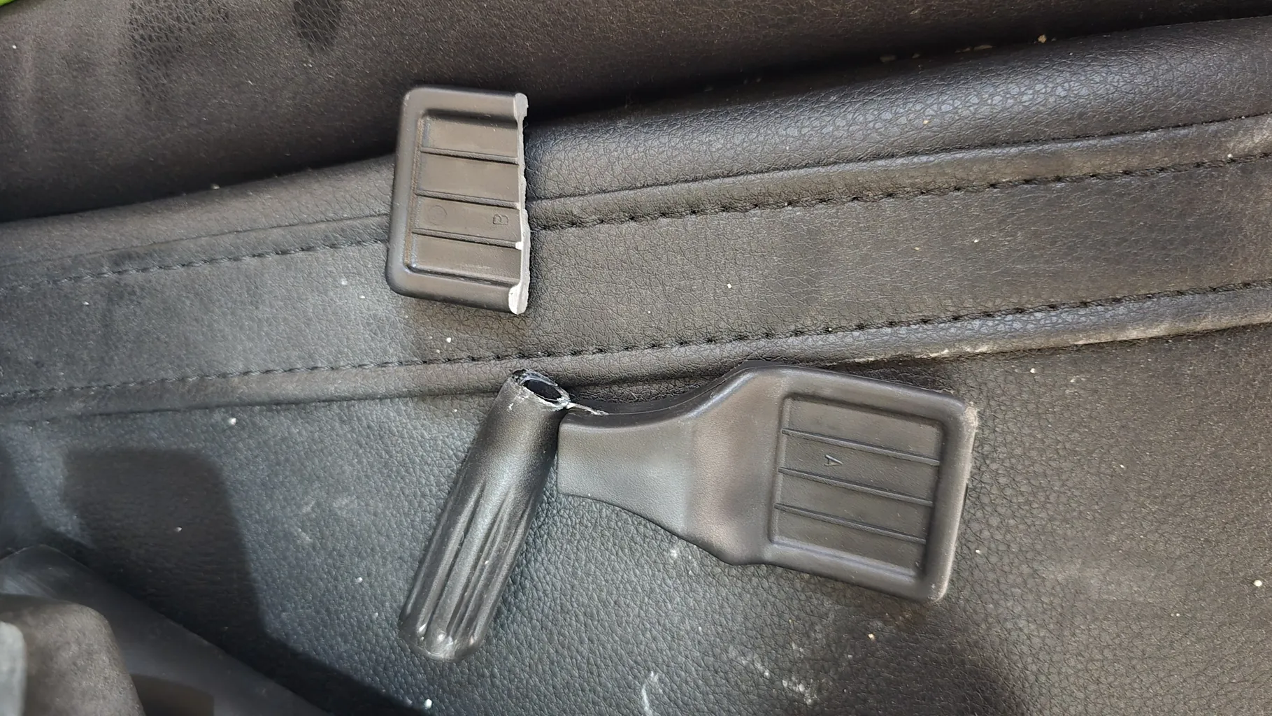 صندلی گیمینگ دی ایکس ریسر مدل chiriki2024