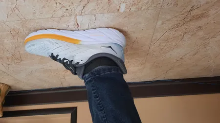 کفش رانینگ هوکا مدل Clifton 8