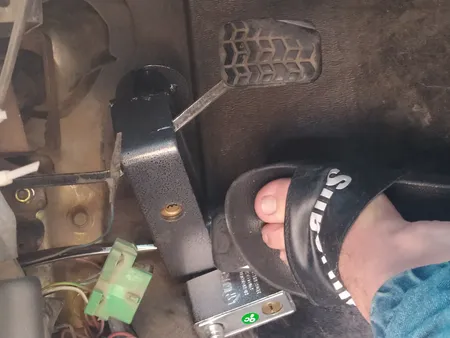 قفل پدال خودرو مدل SP-P4