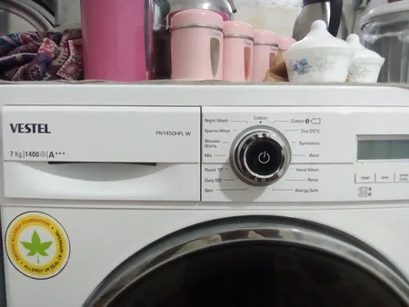 پایه لرزه گیر ماشین لباسشویی مدل RS مجموعه 4 عددی