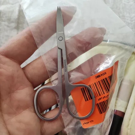 قیچی ابرو آنی مدل B2