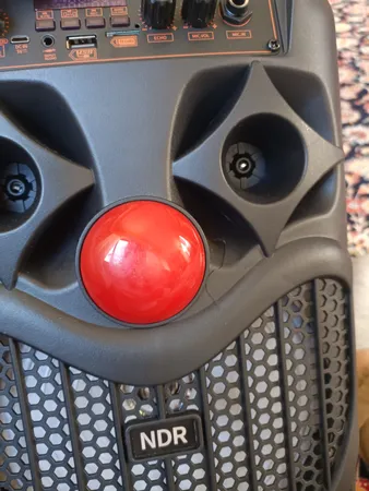 اسپیکر بلوتوثی قابل حمل پی زد ایکس مدل NDR-P66 به همراه میکروفن